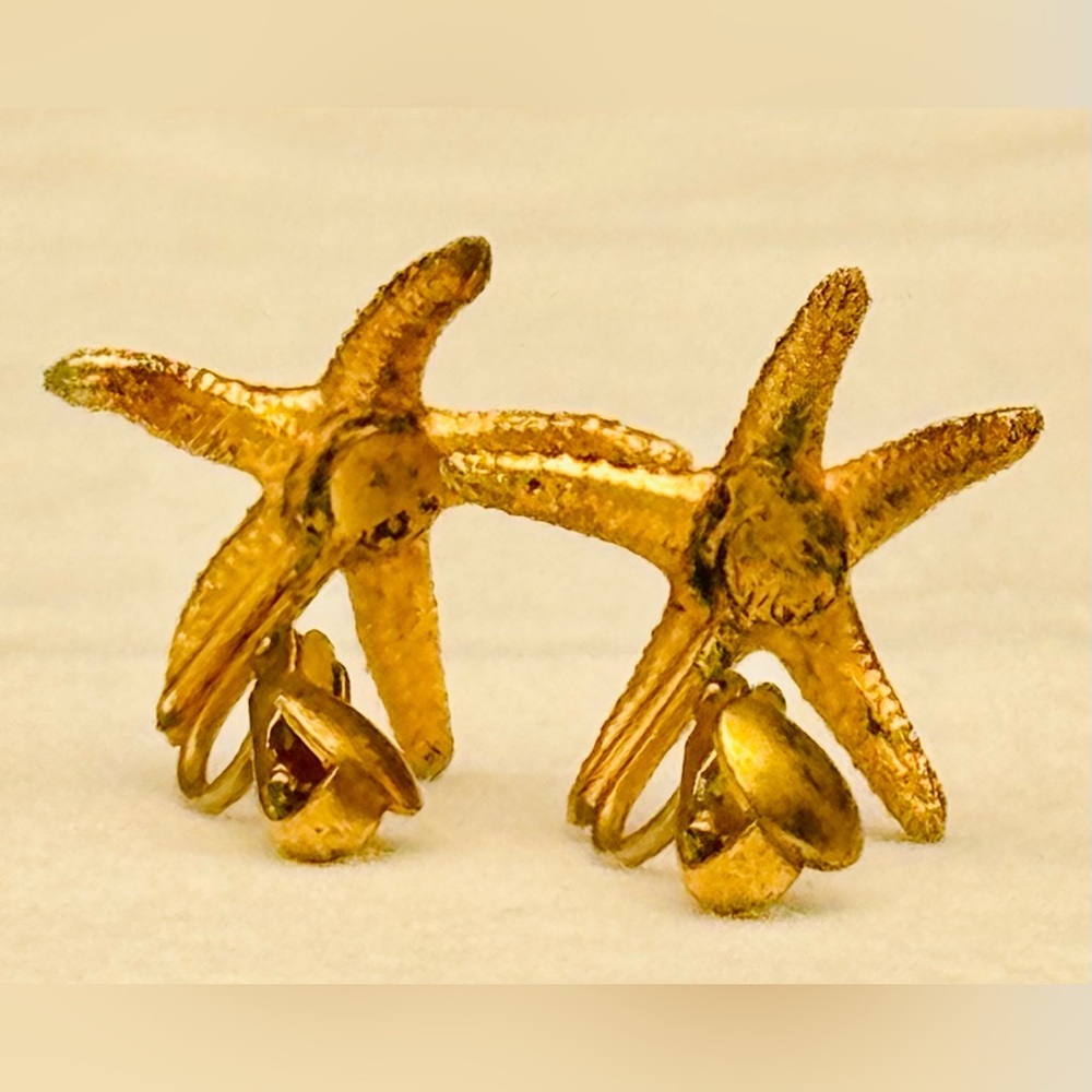 Gold Starfish Earrings - Picture 4 of 4